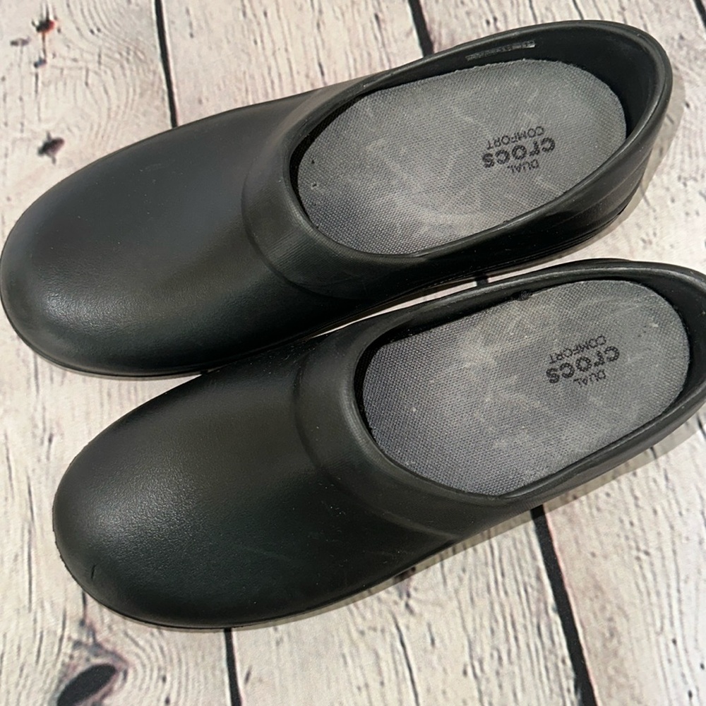 Crocs Women’s Dual Comfort Black Size 9